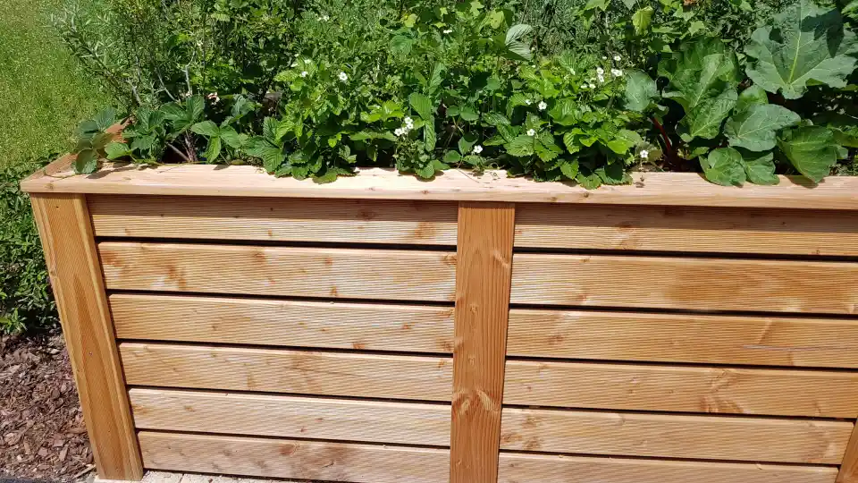 Hochbeet aus Holz – Beispielbild